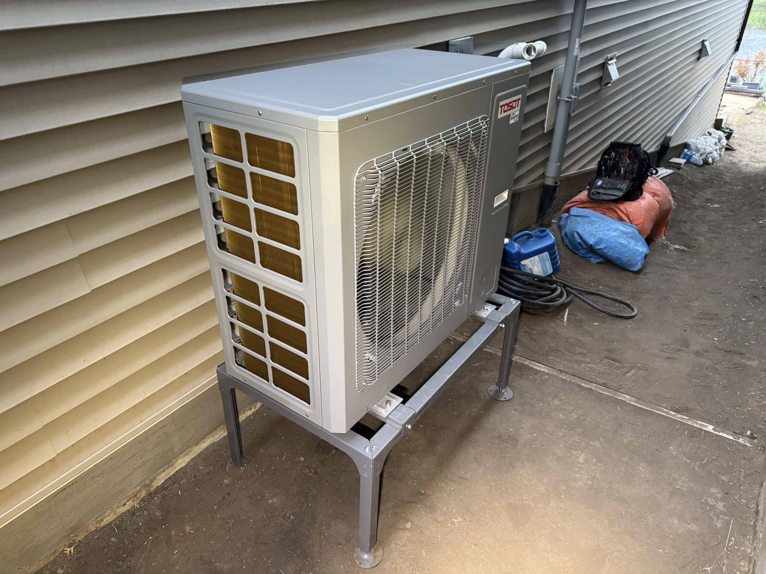 Heat pump installation in Surrey, British Columbia